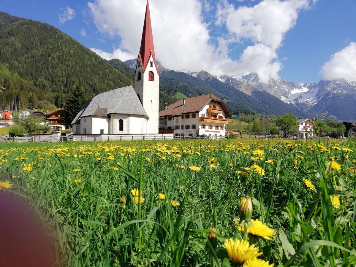 Hotel Messnerwirt Anterselva di Mezzo Exterior photo